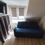 Rent A Room - Cosy Studio